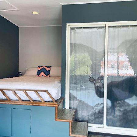 海中天旅店 Sea Of The World B&B Kenting Exterior photo